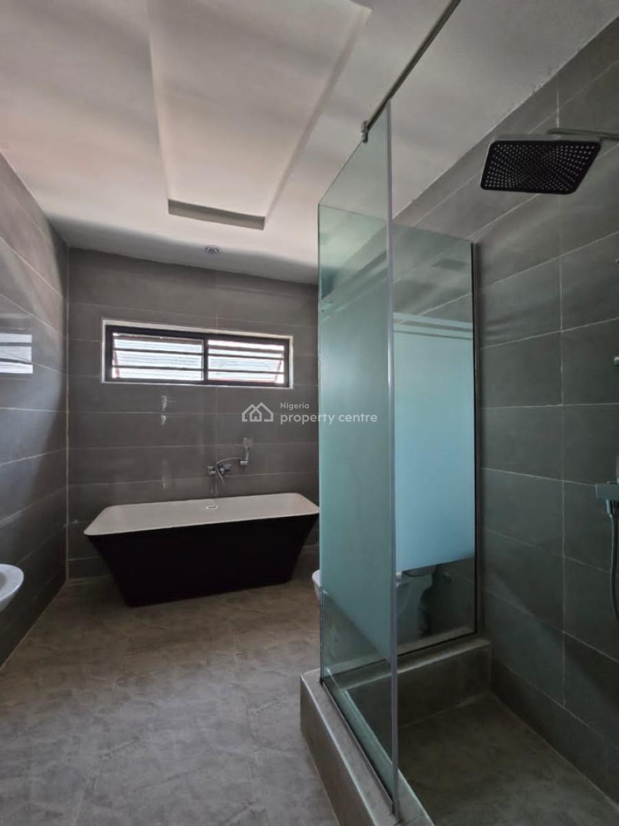 4 bedroom terraced duplex for sale