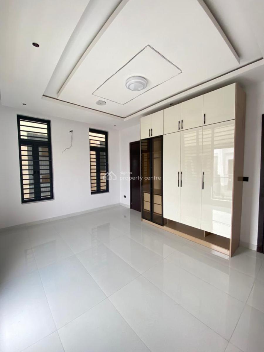 Newly Built 5 Bedroom Detached Duplex With Bq