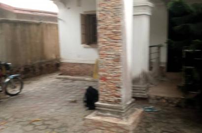 TO LET   A 3 bedroom Bongallow alone in a compaund with a very standard room self BQ located at Sangotedo.