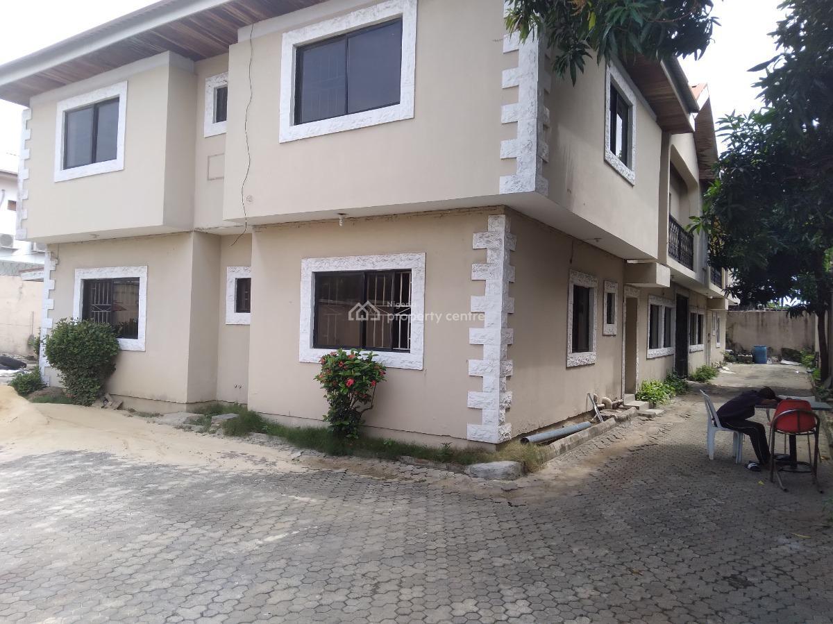 Land Measuring 860sqm With Old 4 Numbers Of 3 Bedroom Flat + Bqs