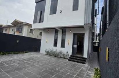 5 bedroom detached duplex for sale