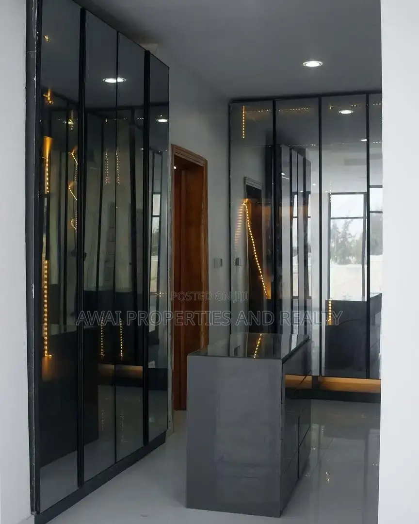 Lekki Luxurious and Smart Duplex With Swimming Pool Cinema