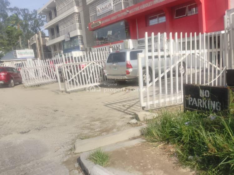 16 Units Of 3 Bedrooms Flat Across 2 Wings Of 3 Storey Building
