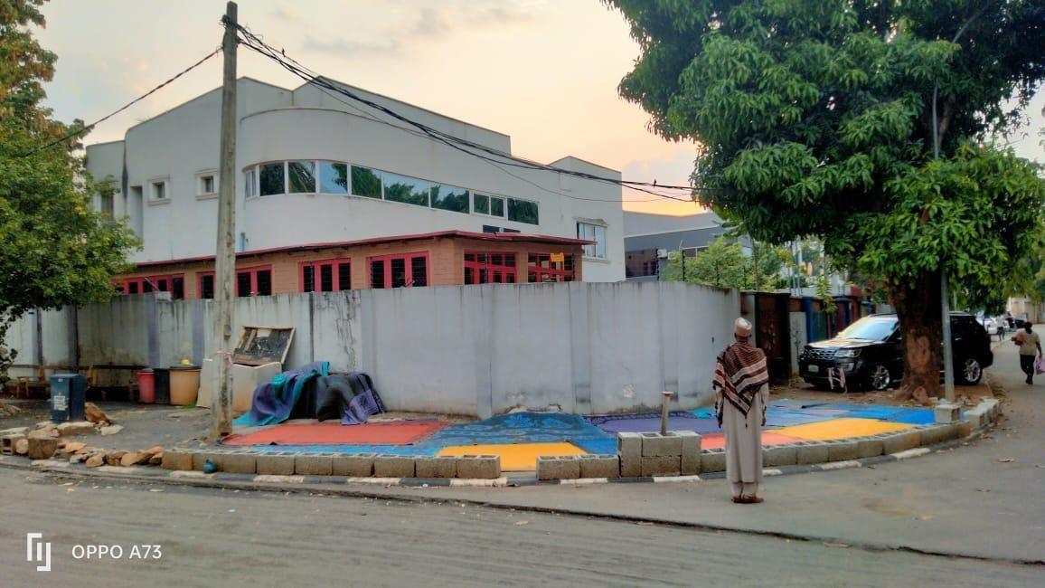 FOR SALE  LAND SIZE :1,200SQM(Corner Piece)