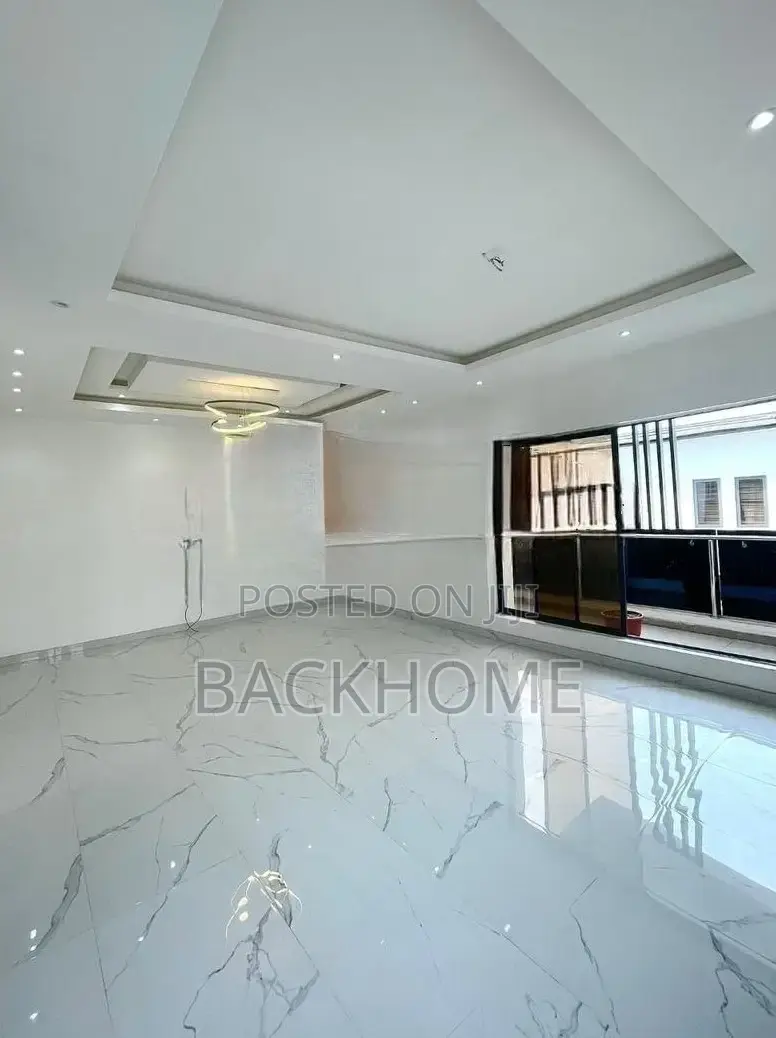 4bdrm Duplex in Metro Homes, for sale