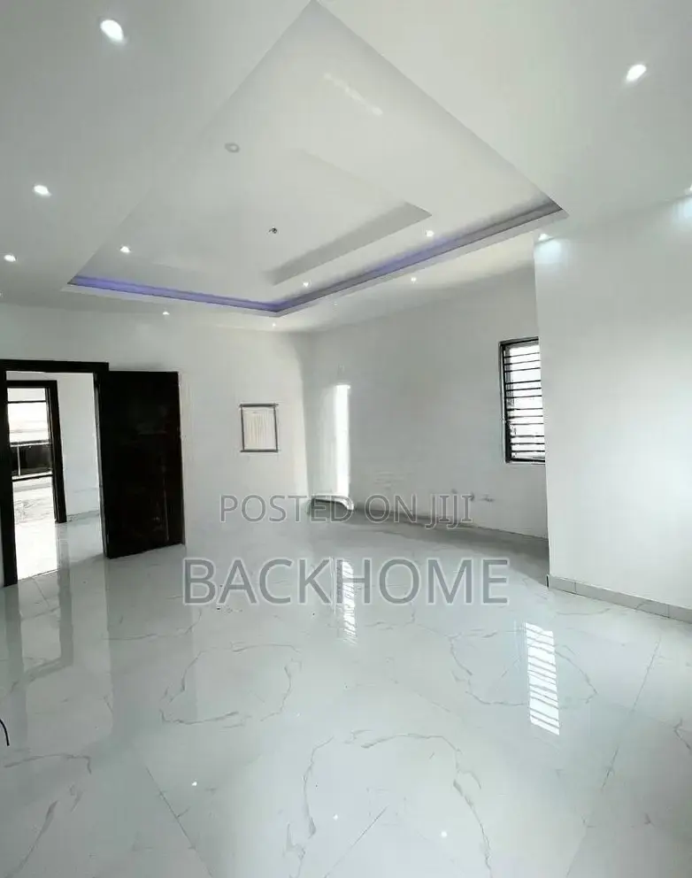 4bdrm Duplex in Metro Homes, for sale