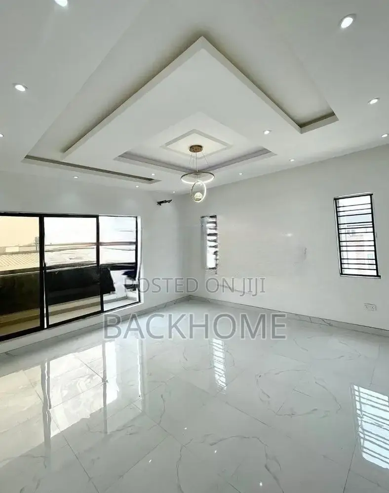 4bdrm Duplex in Metro Homes, for sale