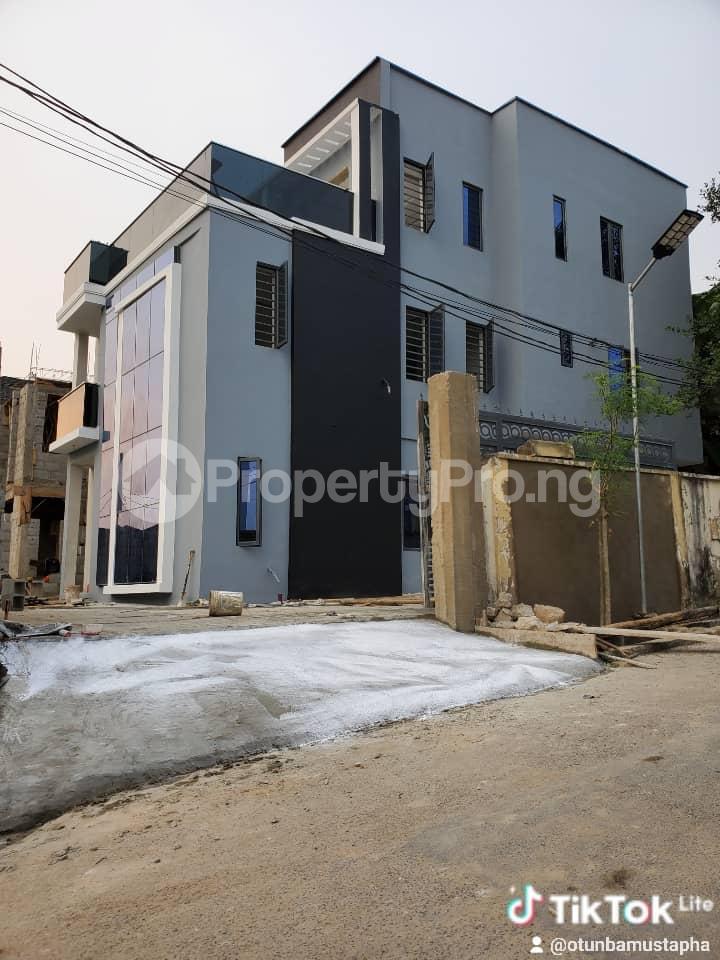 Standard And Luxury 5 Bedroom Detached Duplex