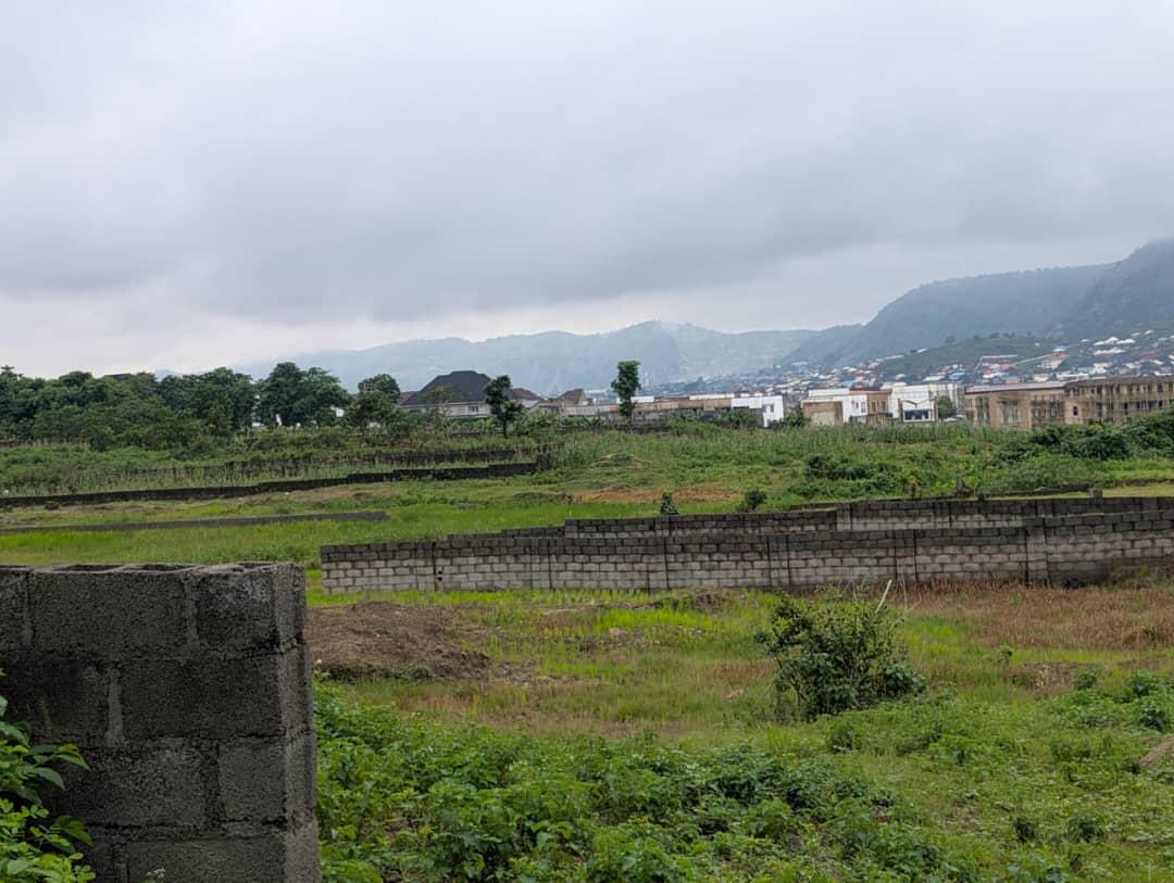 SALES*  KUBWA FO1 ABUJA  Size: 619 sqm (Bigger on ground) TITLE: FCDA C OF O/ R OF O HANDY Purpose: Residential