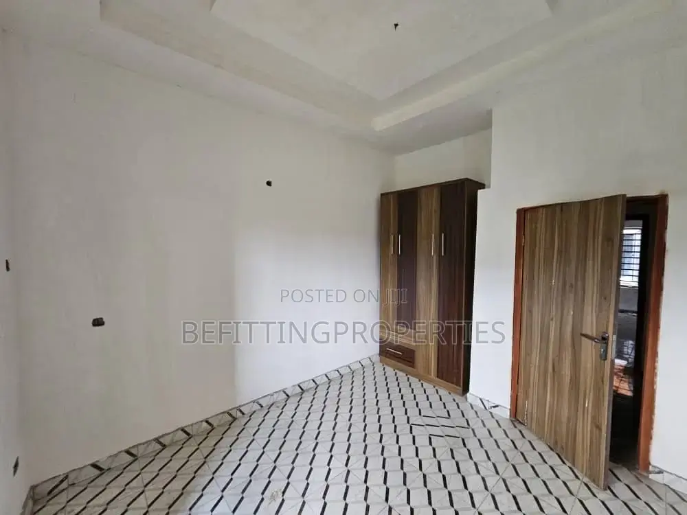 3 Bedroom Block of Flats and 1 Room Bq