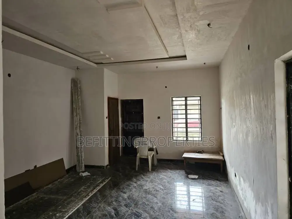 3 Bedroom Block of Flats and 1 Room Bq