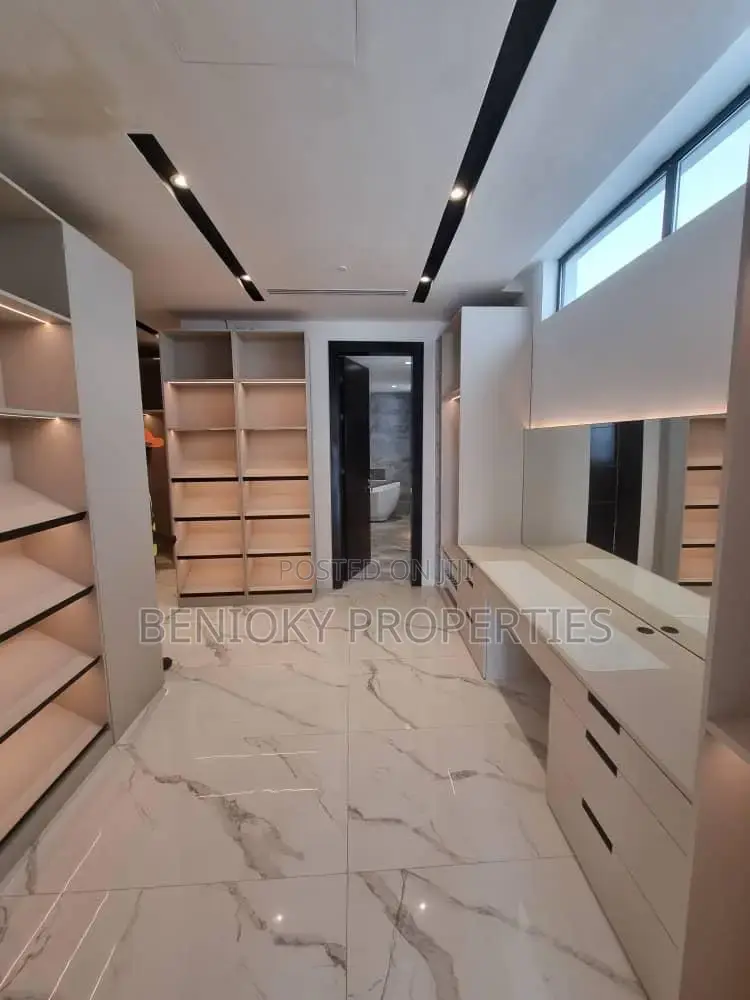 Furnished 4bdrm House in Park View, Parkview Estate for sale