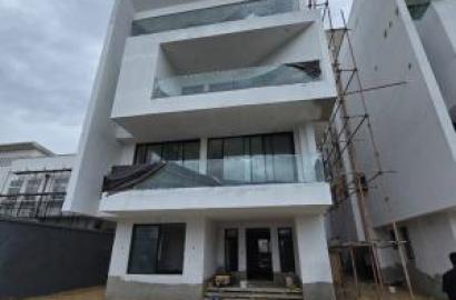 6 bedroom detached duplex for sale
