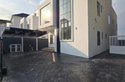 5 bedroom detached duplex for sale