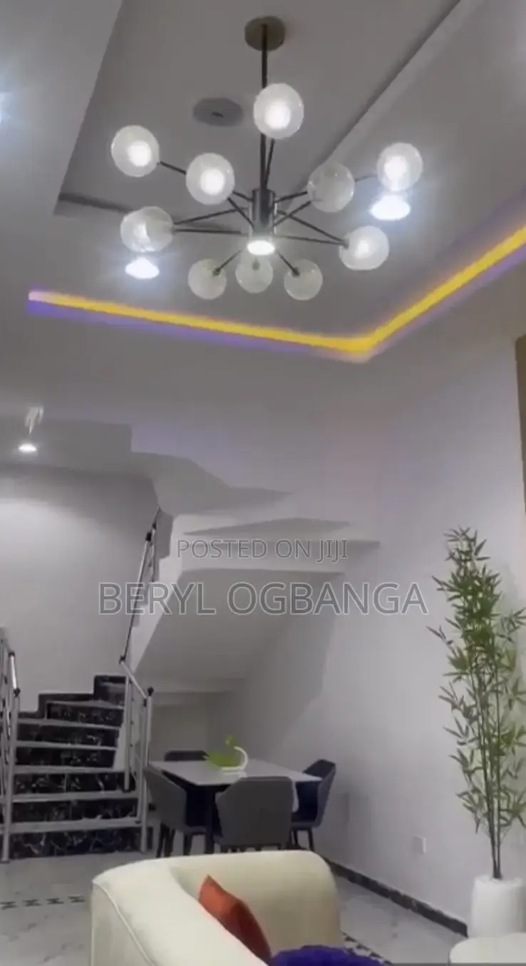 Rent Per Week in This Luxurious Weekly Apartment