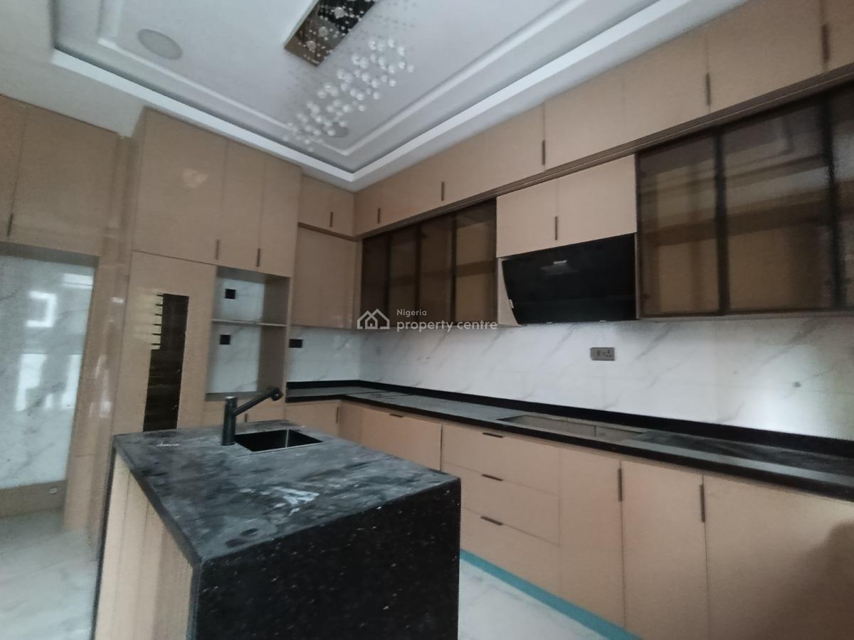 6 bedroom detached duplex for sale