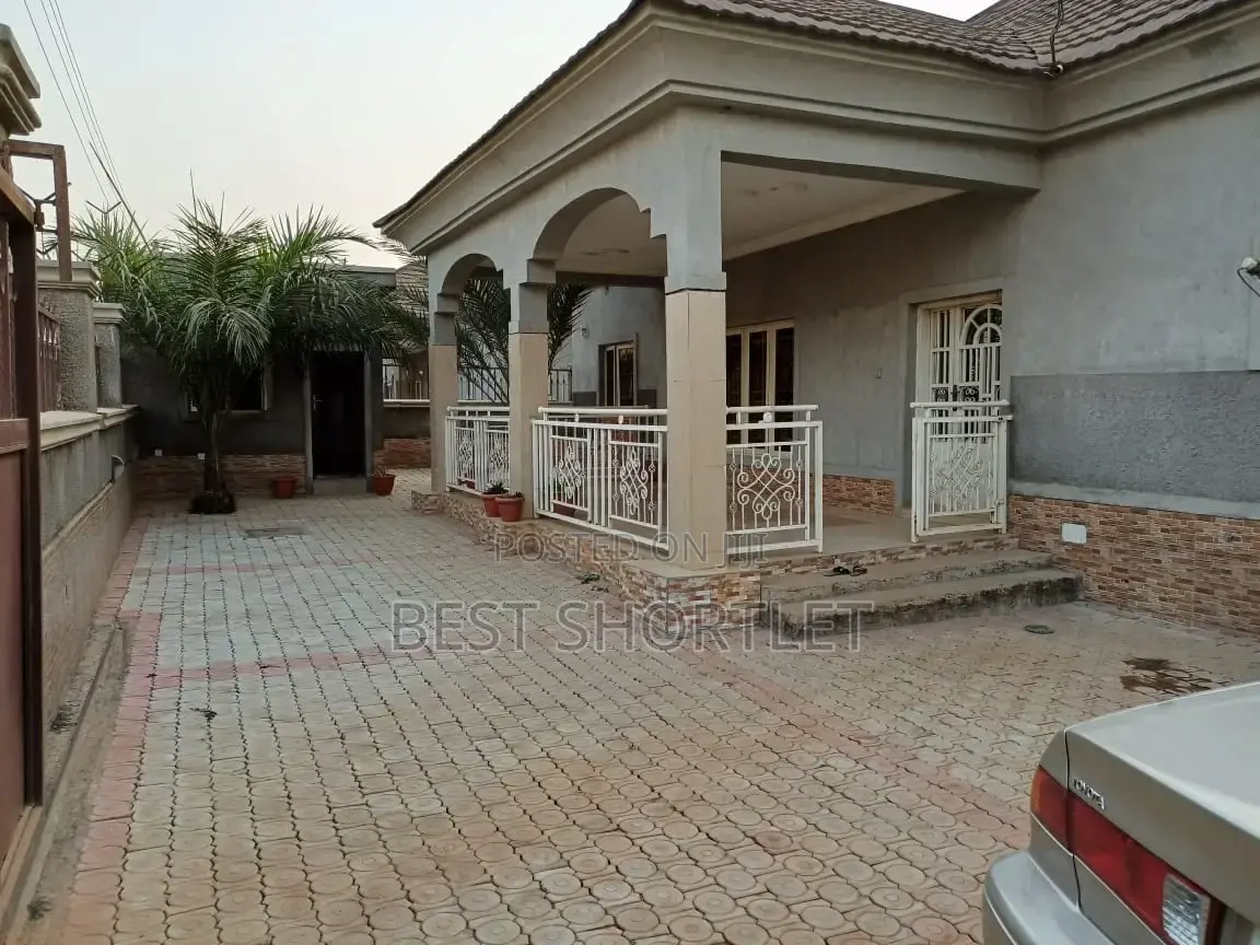 5bdrm Bungalow in Good Homes Estate, Lokogoma for sale