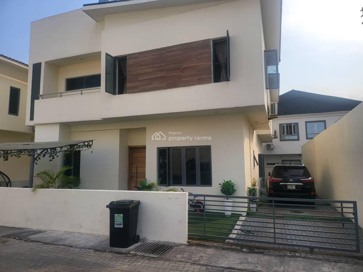 4 bedroom semi-detached duplex for sale