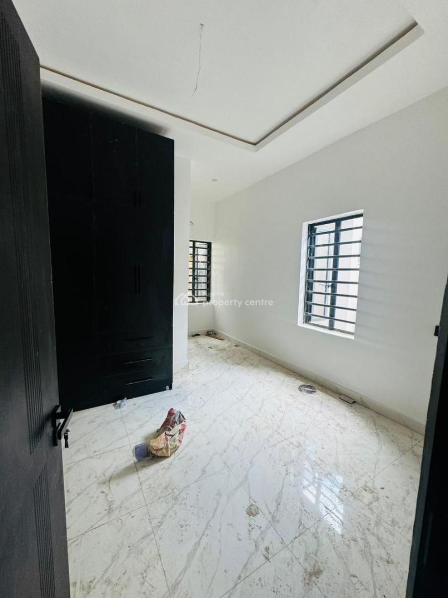 4 bedroom semi-detached duplex for sale