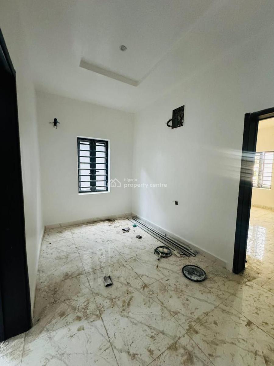 4 bedroom semi-detached duplex for sale