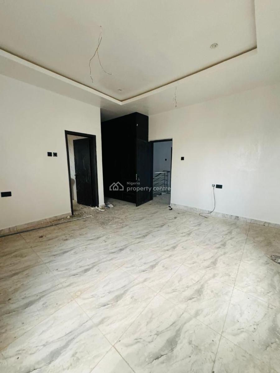 4 bedroom semi-detached duplex for sale