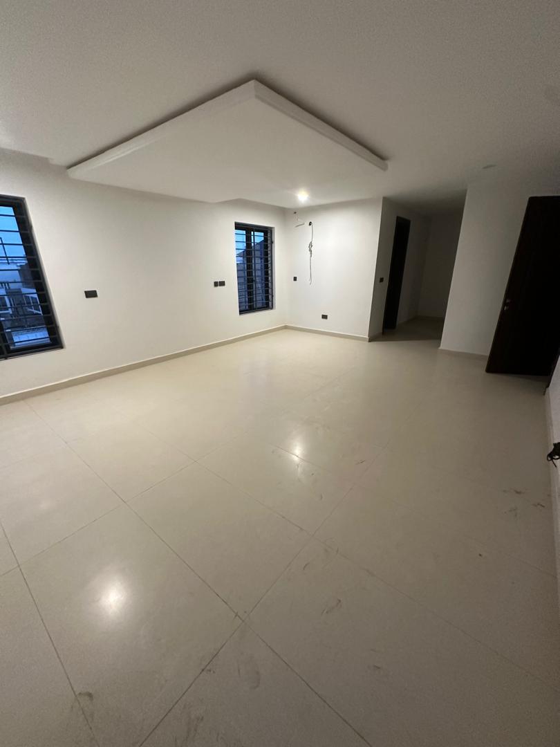 Brand new smart 5bedroom terrace duplex and BQ with sit out and family lounge  Jahi Gilmore