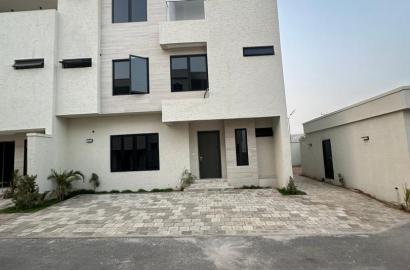Brand new smart 5bedroom terrace duplex and BQ with sit out and family lounge  Jahi Gilmore