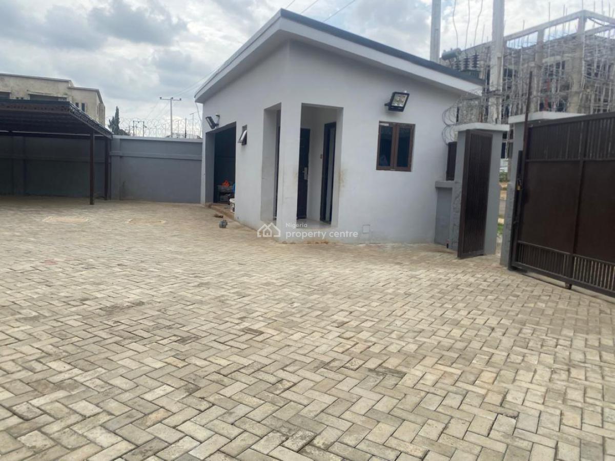 5 bedroom detached duplex for sale