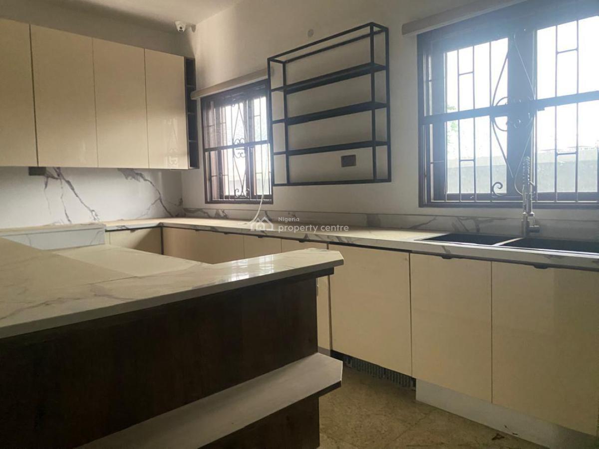5 bedroom detached duplex for sale