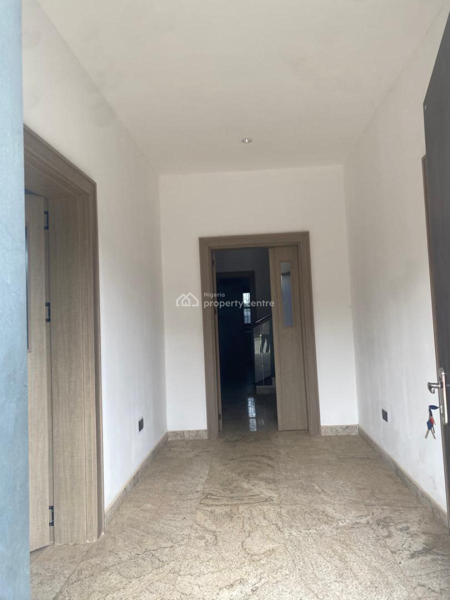 5 bedroom detached duplex for sale