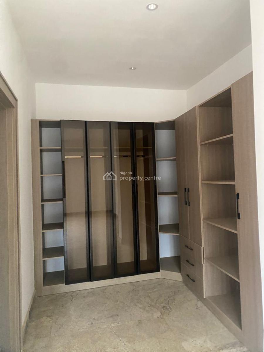 5 bedroom detached duplex for sale