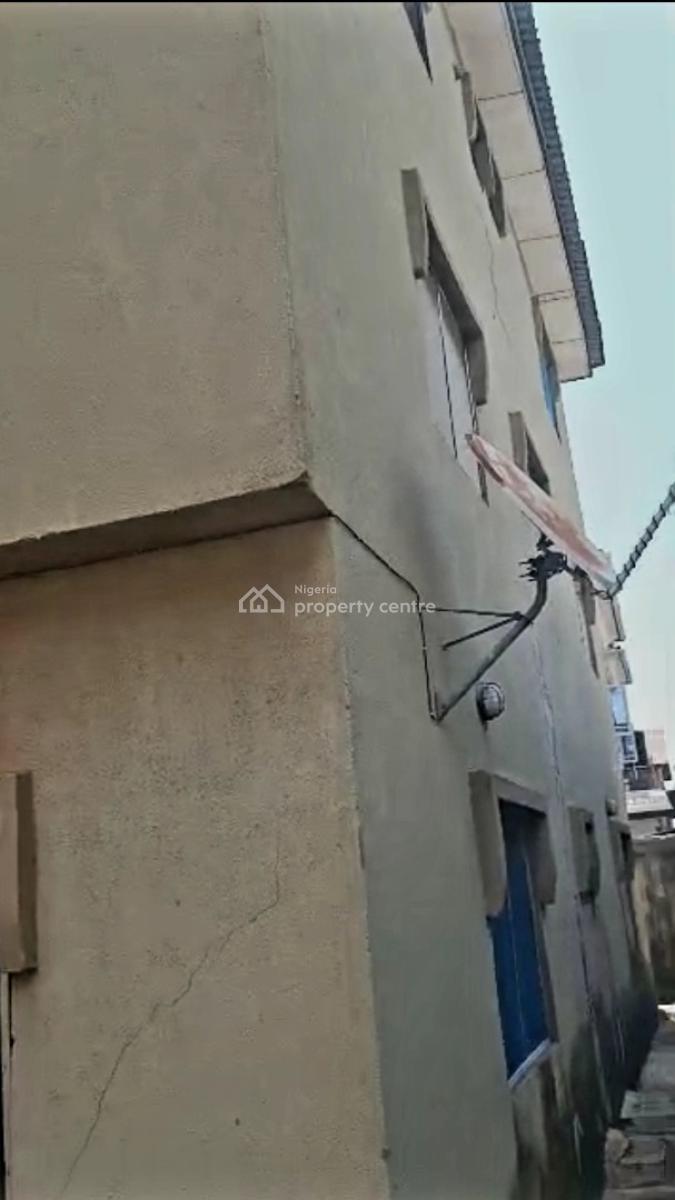 18 bedroom house for sale