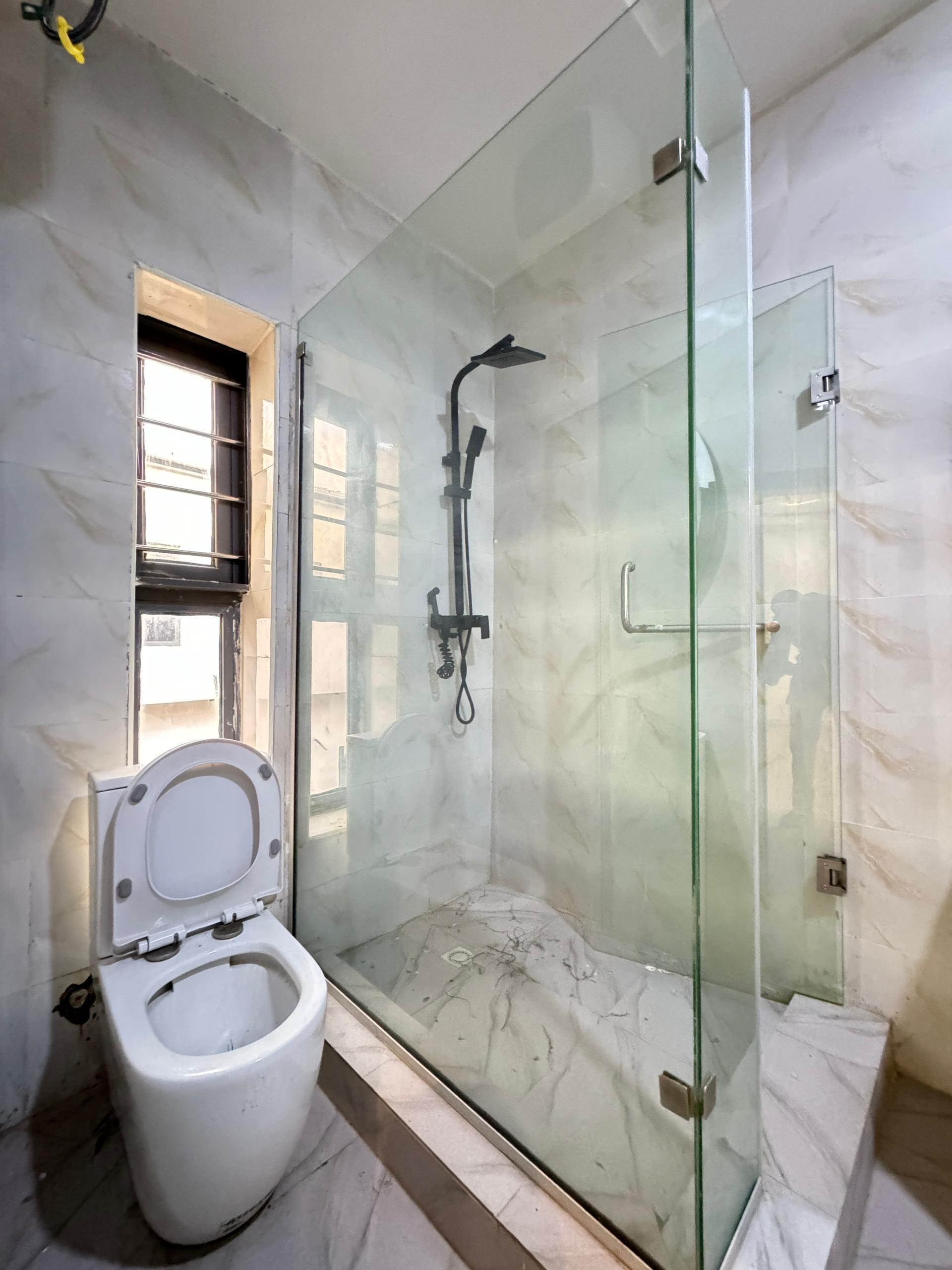 FOR SALE : BRAND NEW 4 BEDROOM TERRACED DUPLEX