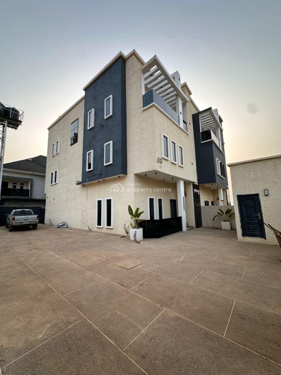 4 bedroom terraced duplex for sale