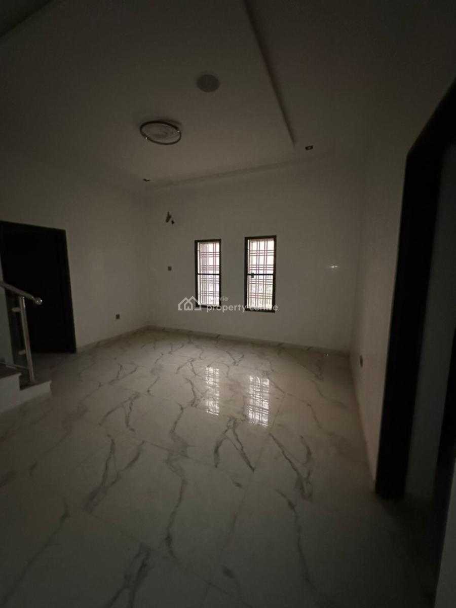 4 bedroom terraced duplex for sale