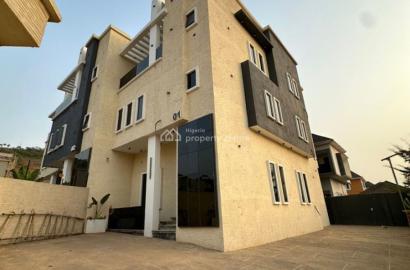 4 bedroom terraced duplex for sale