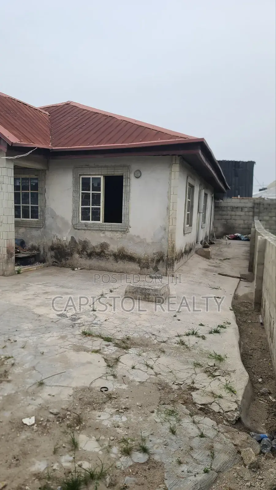 4 bdrm Bungalow in Ogunfayo, Awoyaya for sale