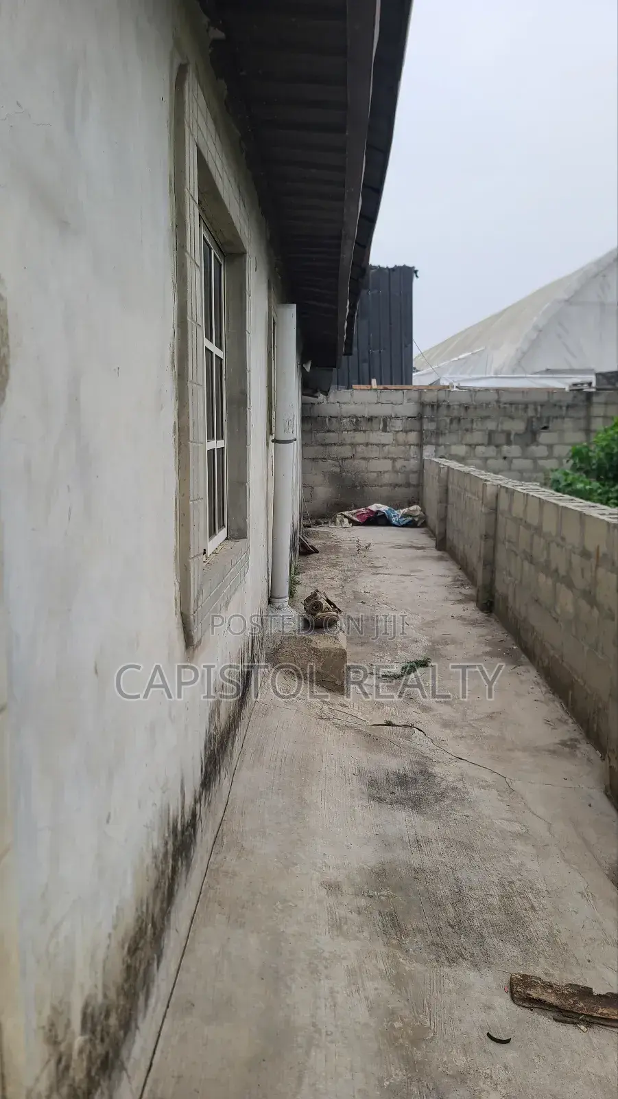 4 bdrm Bungalow in Ogunfayo, Awoyaya for sale