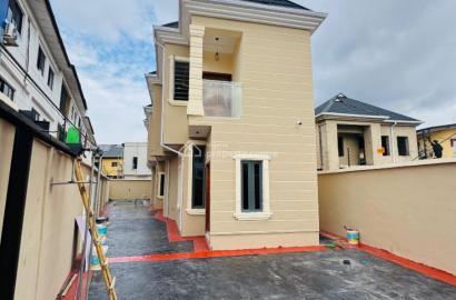 4 bedroom detached duplex for sale