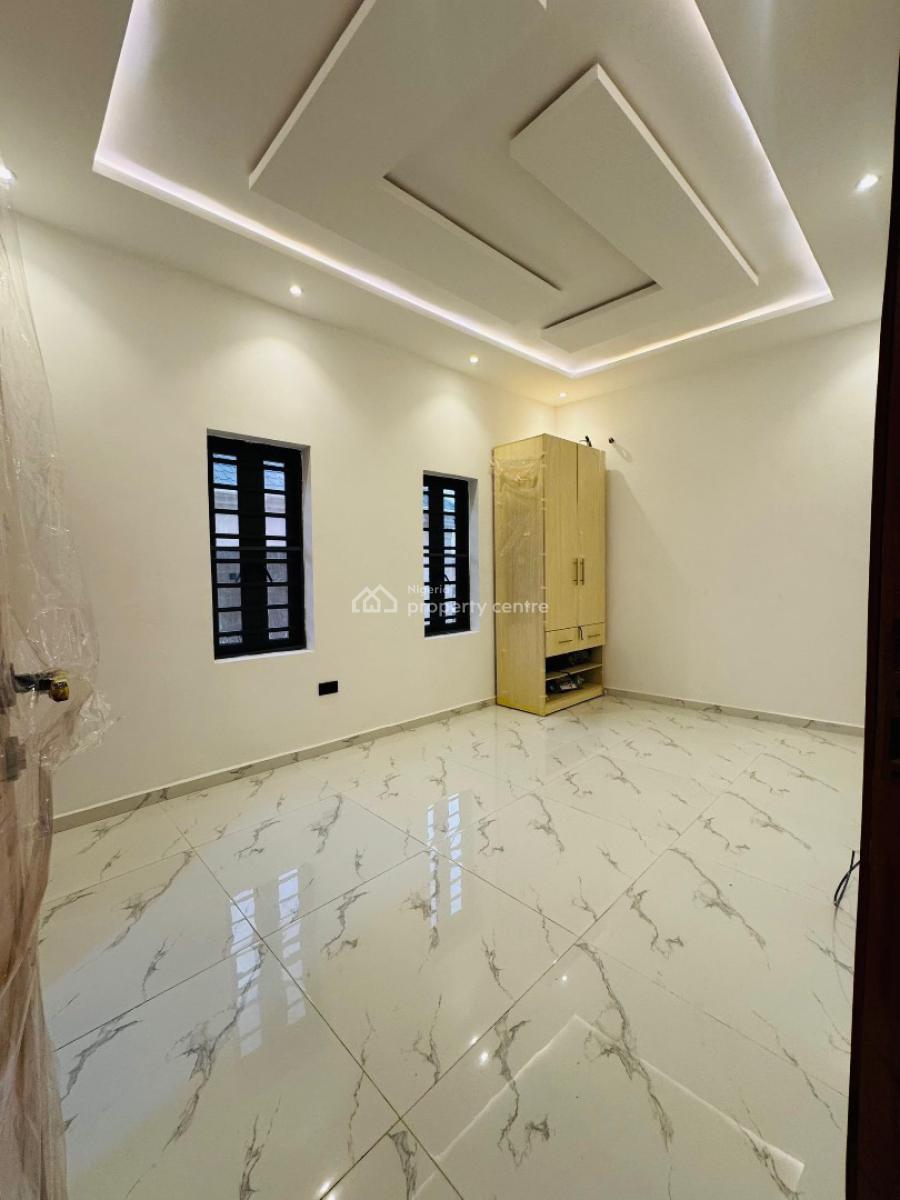 4 bedroom detached duplex for sale