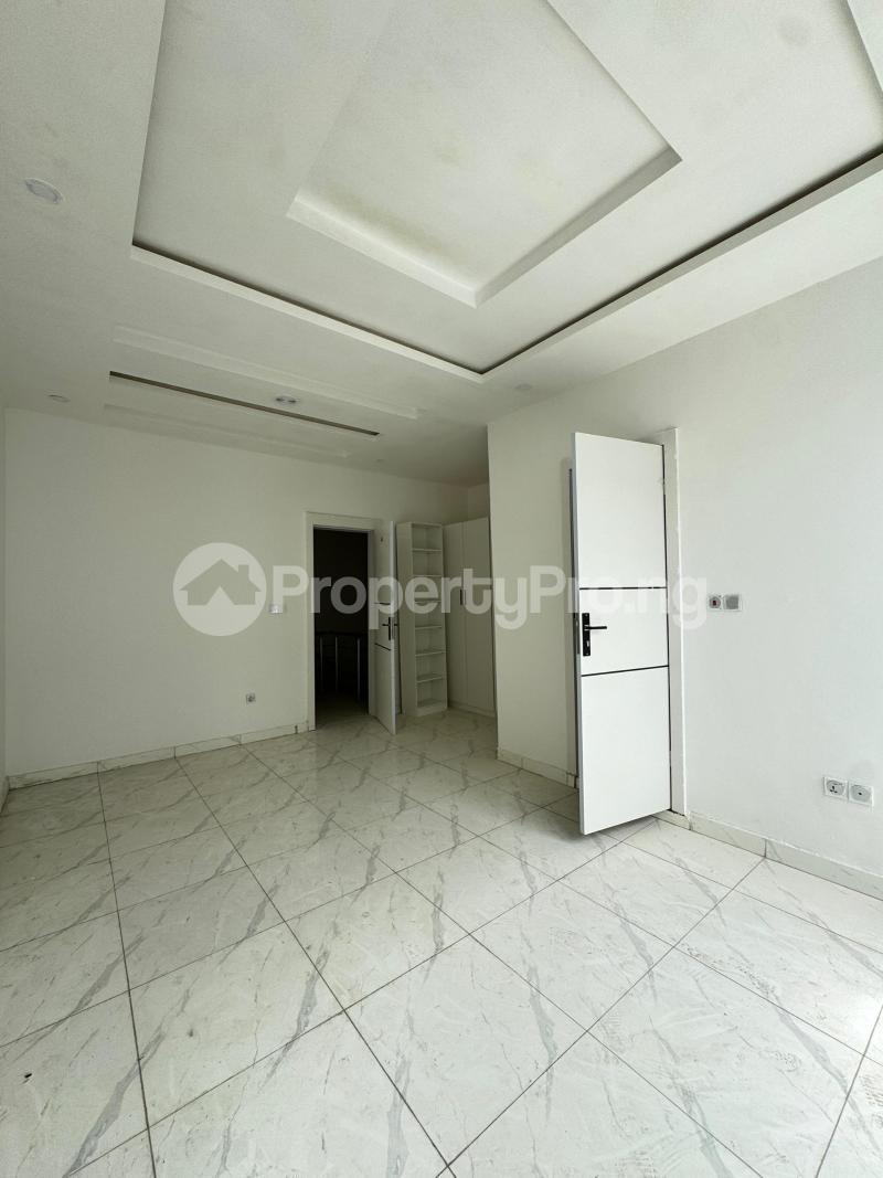 Classy Spacious 3 Bedroom Duplex