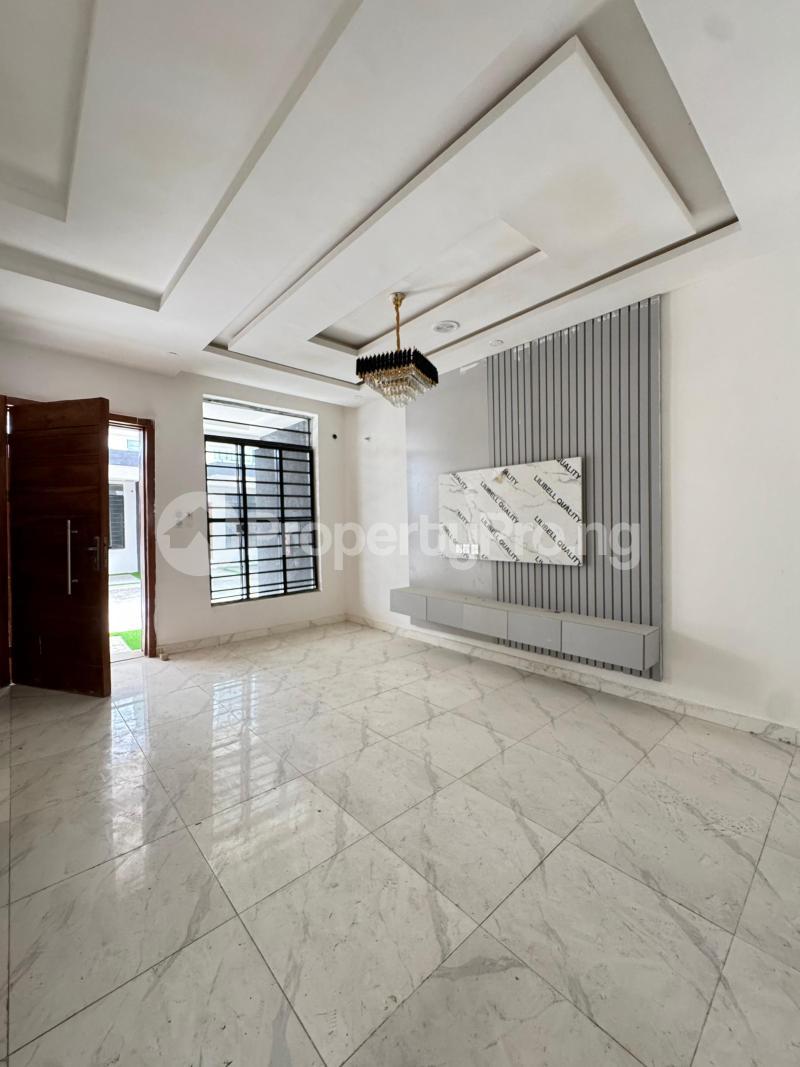 Classy Spacious 3 Bedroom Duplex