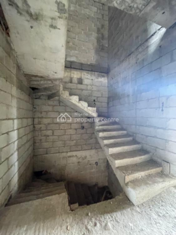 4 bedroom terraced duplex for sale