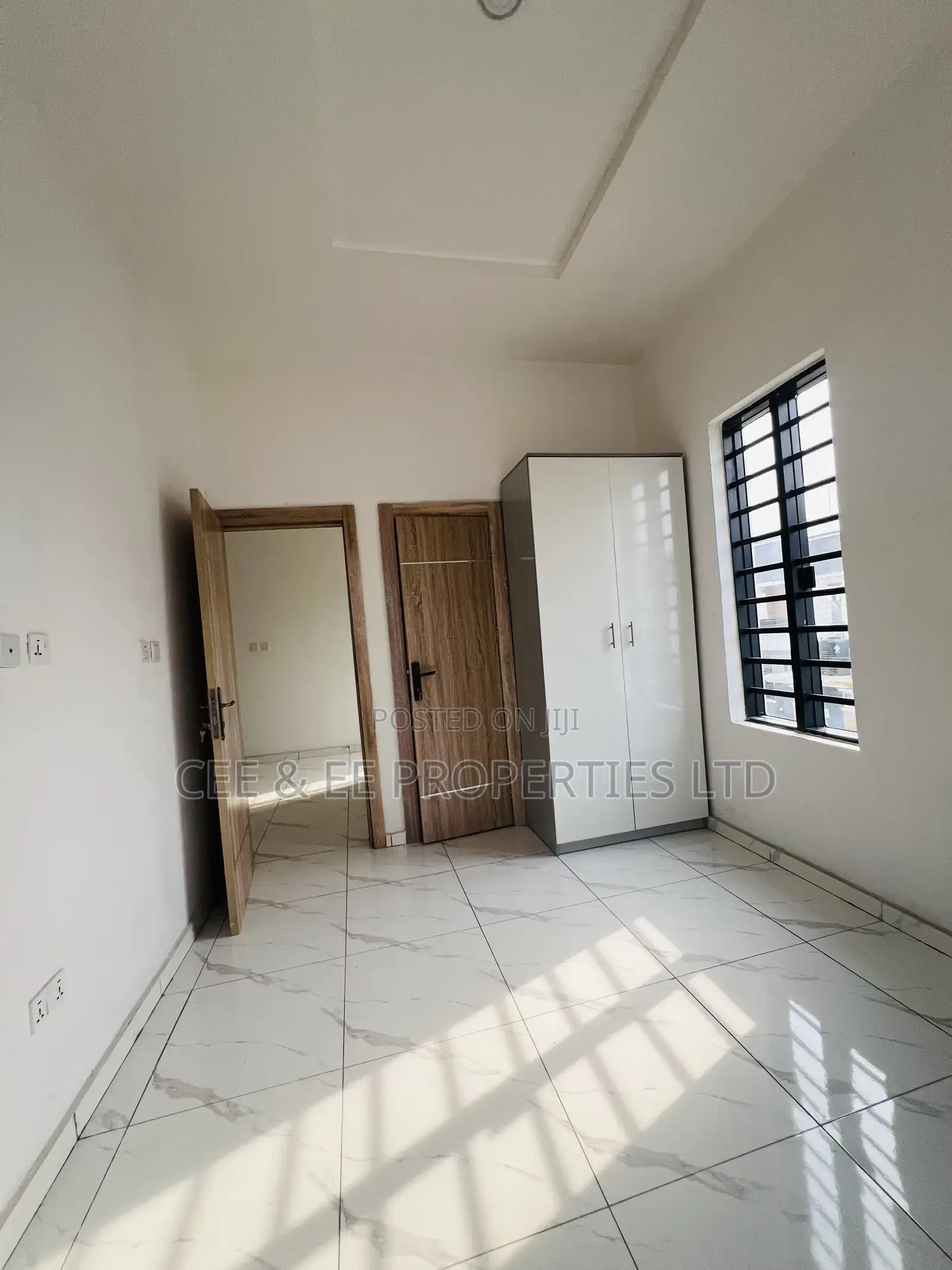 4bdrm Duplex in Ikota Villa Estate, for sale