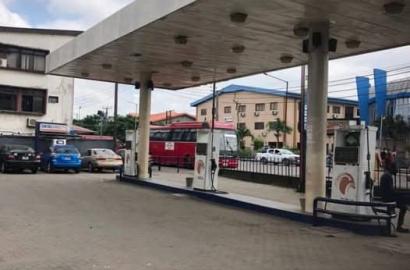 FOR SALE  1 Pump For DPK Underground Tank For PMS Is 70,000Litres. Underground Tank For AGO Is 125,000 Litres. Underground Tank For DPK Is 27,000litres. The Size Of Land Is 2 Plots.