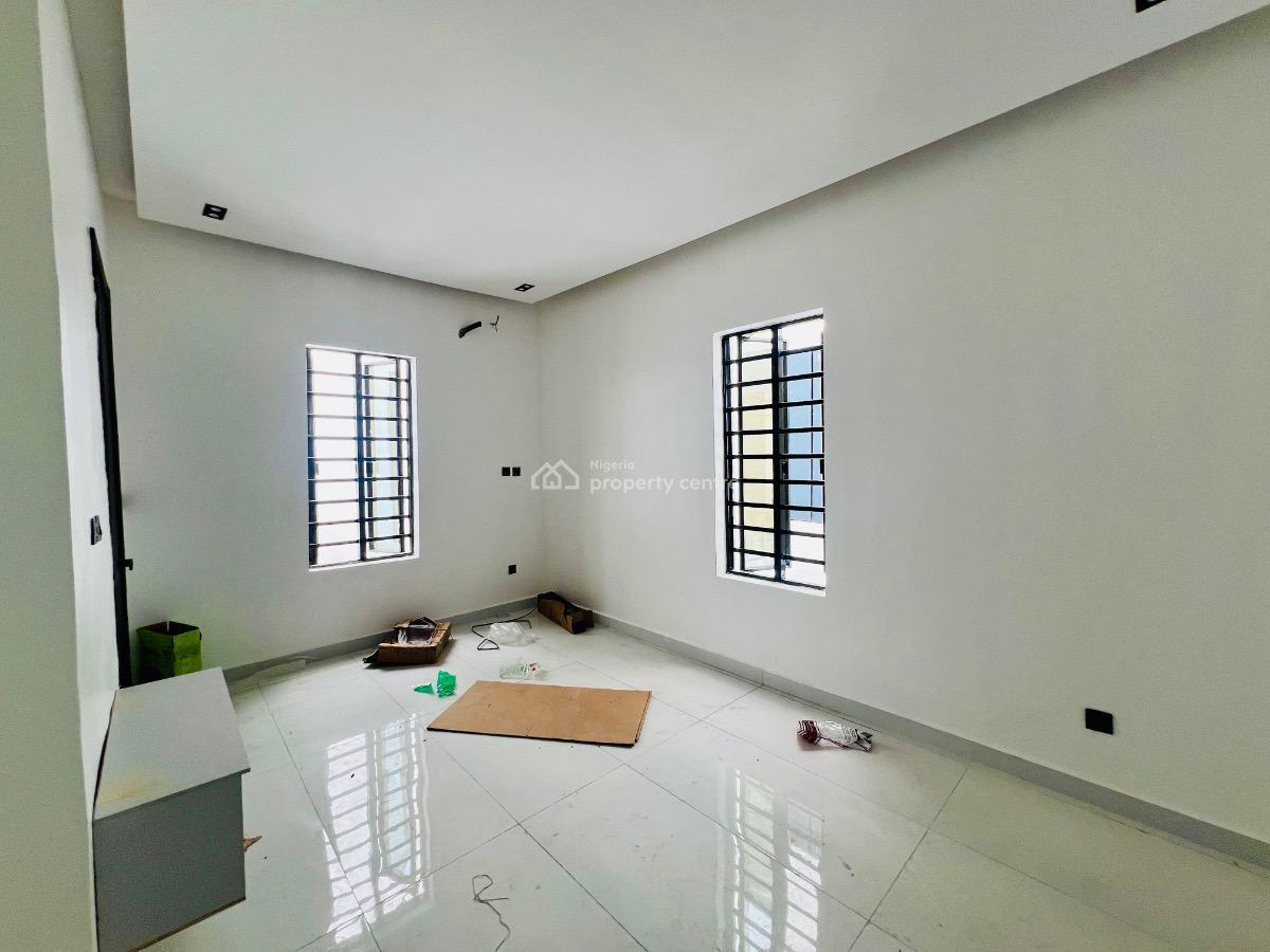 5 bedroom detached duplex for sale
