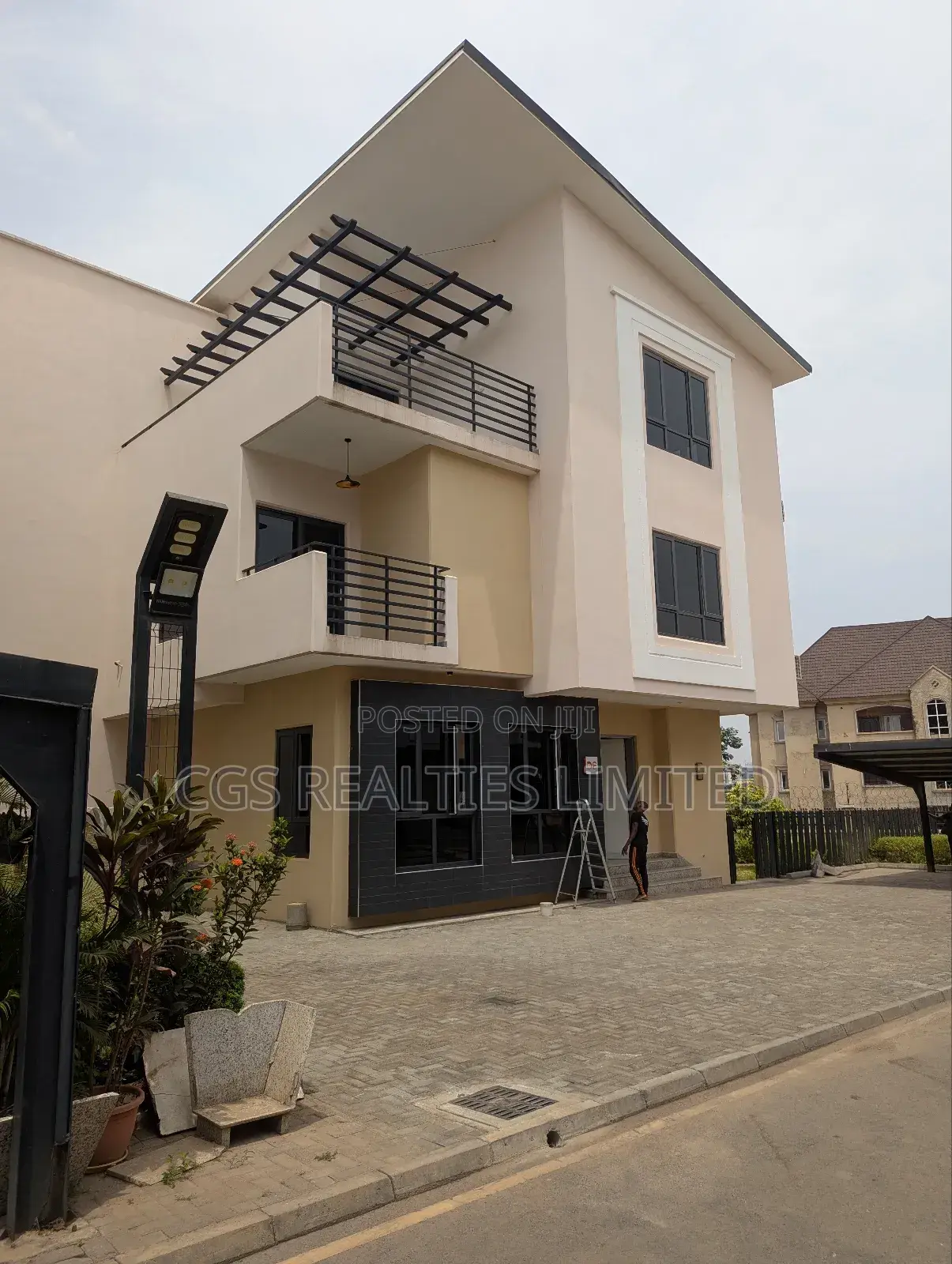 4bdrm Duplex in Wuye for rent