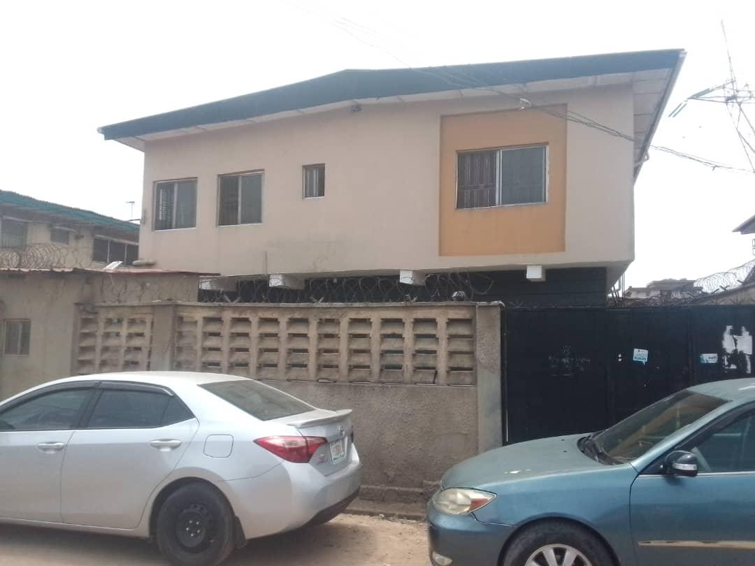 3 bedroom flat at fehintola-Giwa street off adetola road aguda. Decent building with car  park  2.5m