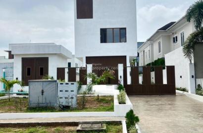 4 bedroom detached duplex for sale