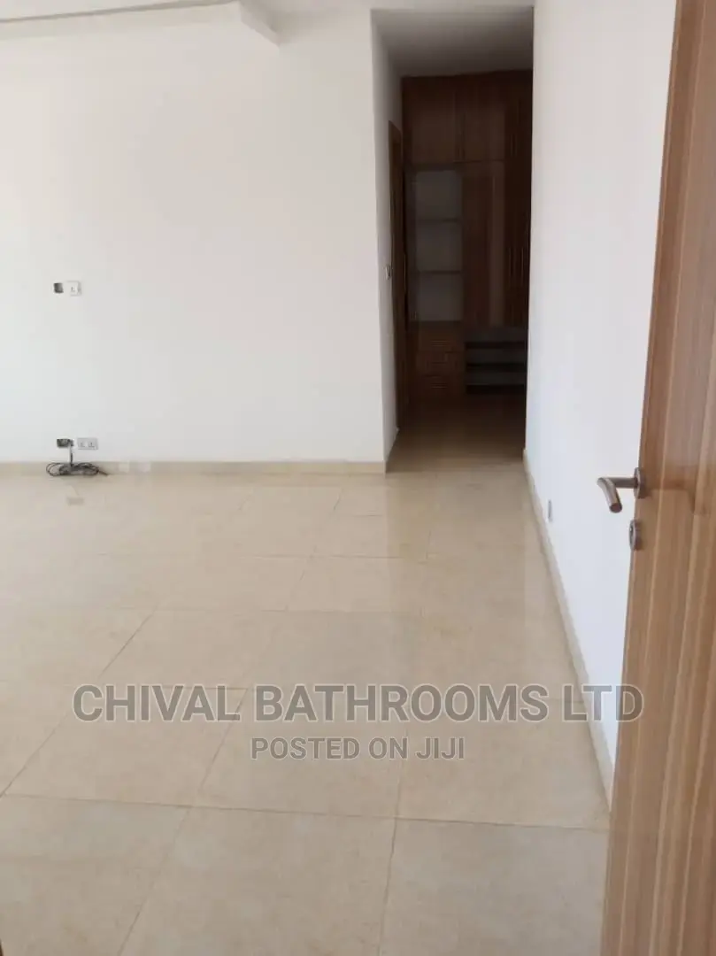 Terrace duplex newly build, pre payment metter installed, well finished, 4 bedroom with BQ